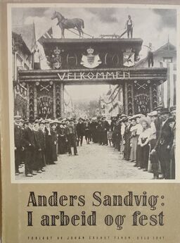 forsidebilde - trykk for å vise stor versjon