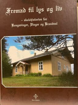 forsidebilde - trykk for å vise stor versjon