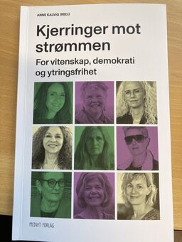 forsidebilde - trykk for å vise stor versjon